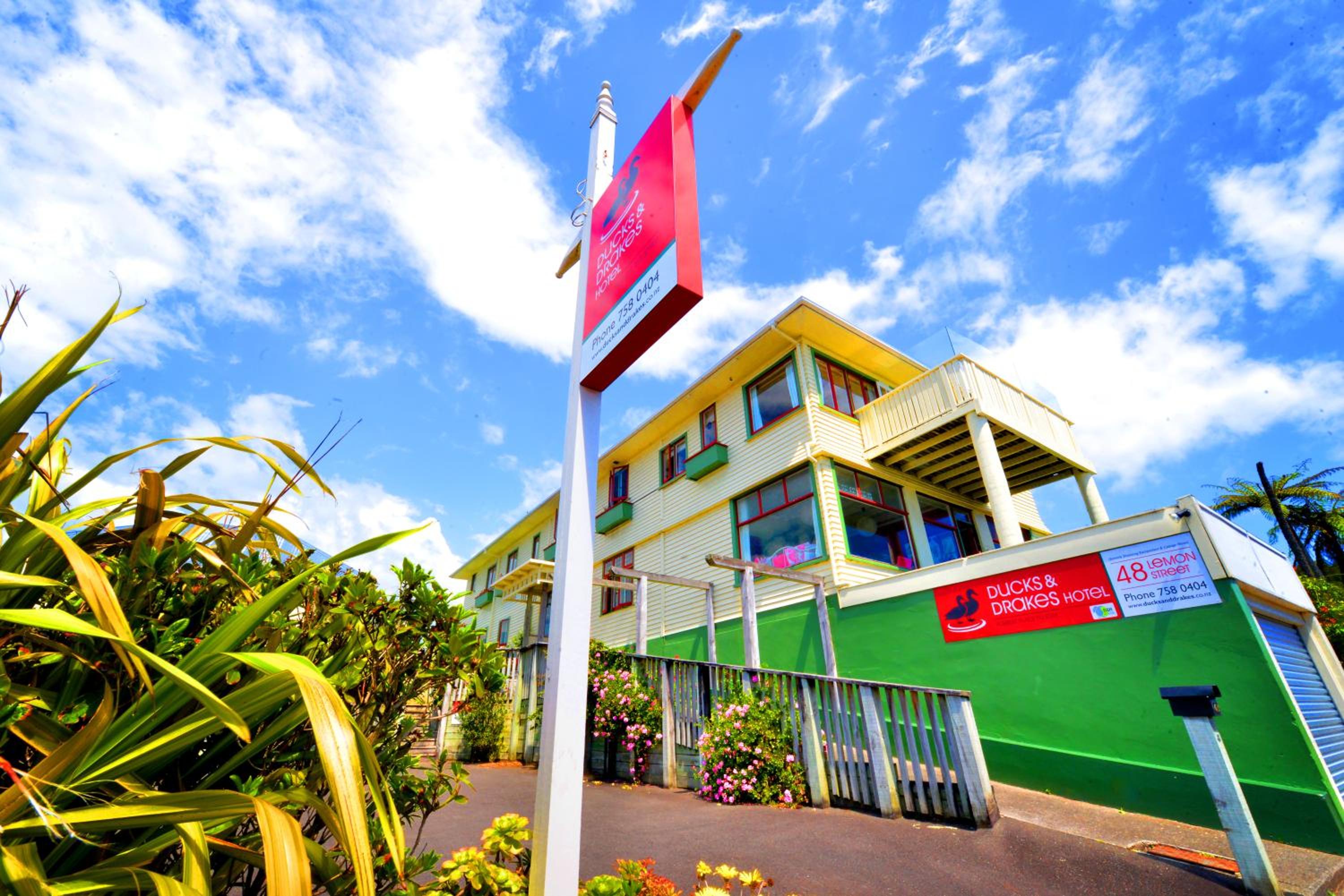1 Bedroom, Cottage, Suite, 1 Double and 1 Single Bed, Kitchenette