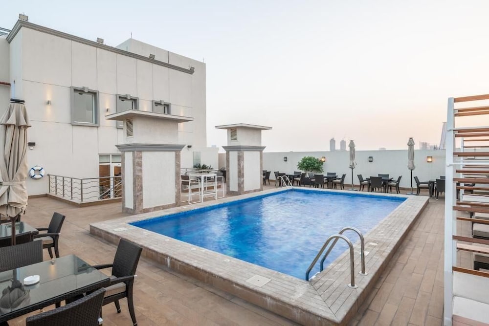 فندق قمر جدة(Landmark Hotel & Suites (formerly Al Qamar Hotel)) 44/46