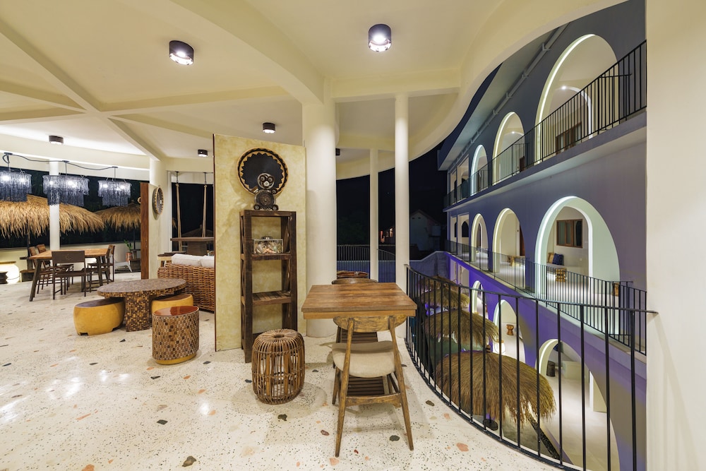 El Tropico Boutique Hotel 33/50