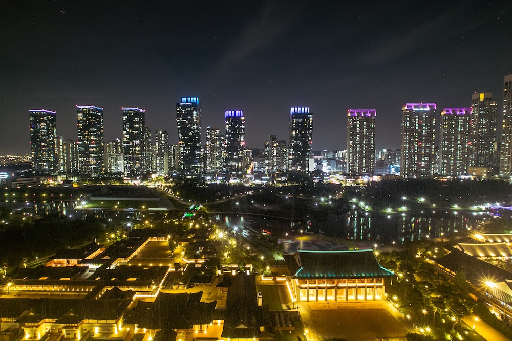The Central Park Hotel Songdo 60/63
