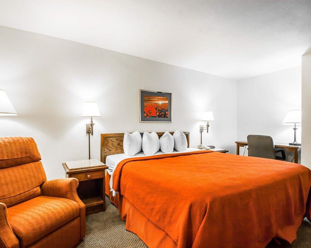 Quality Inn & Suites North Springfield MO 19/45