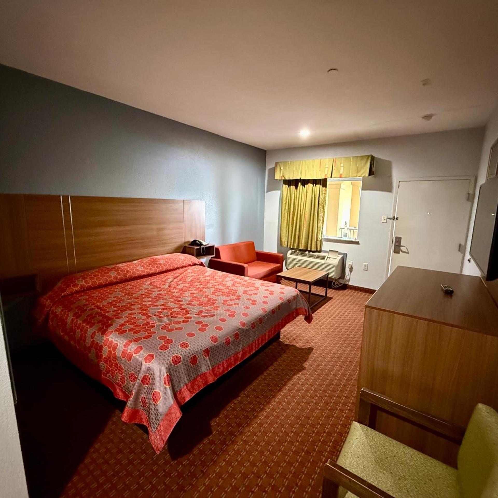 Budget Host Inn Stafford - Houston 11/16