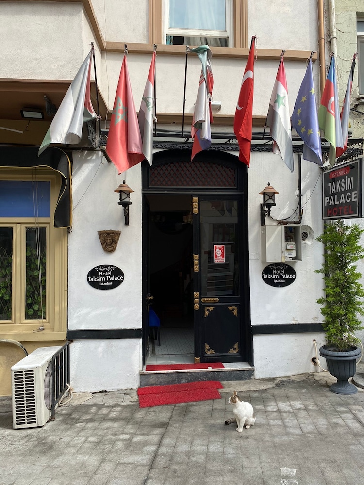 Taksim Palace Istanbul Hotel 14/18