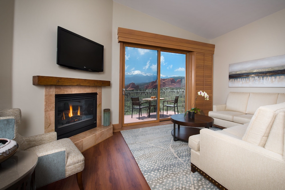 Garden Of The Gods Club And Resort 46/83