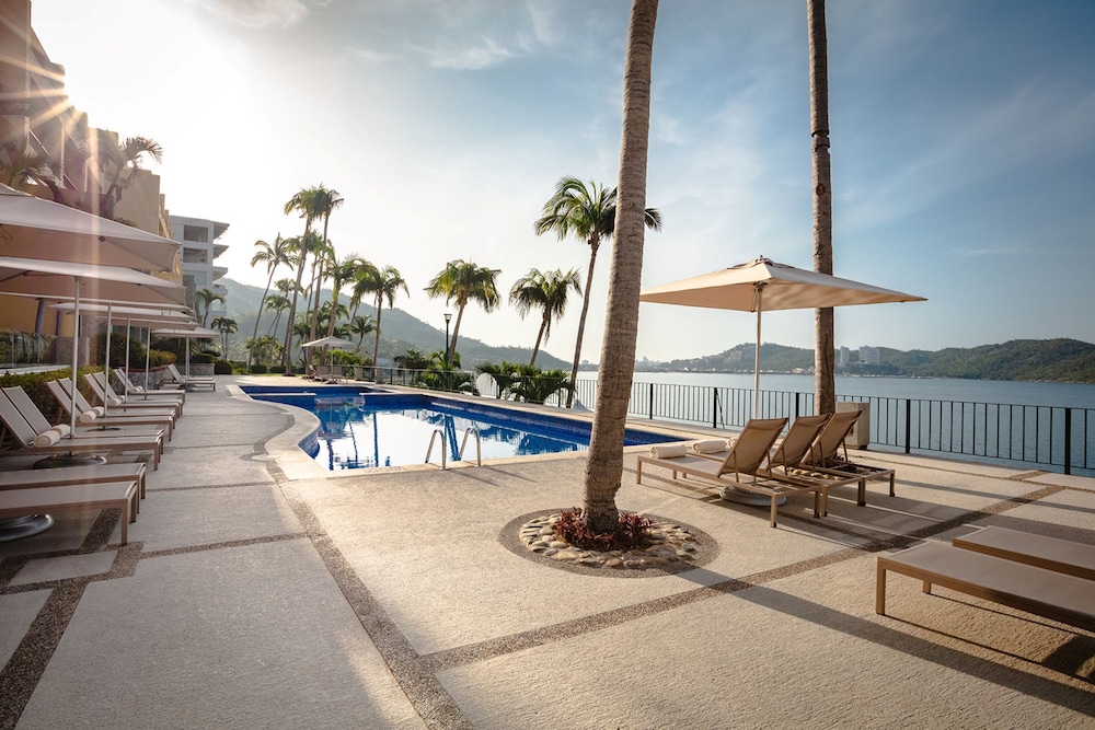 Camino Real Acapulco Diamante 44/50