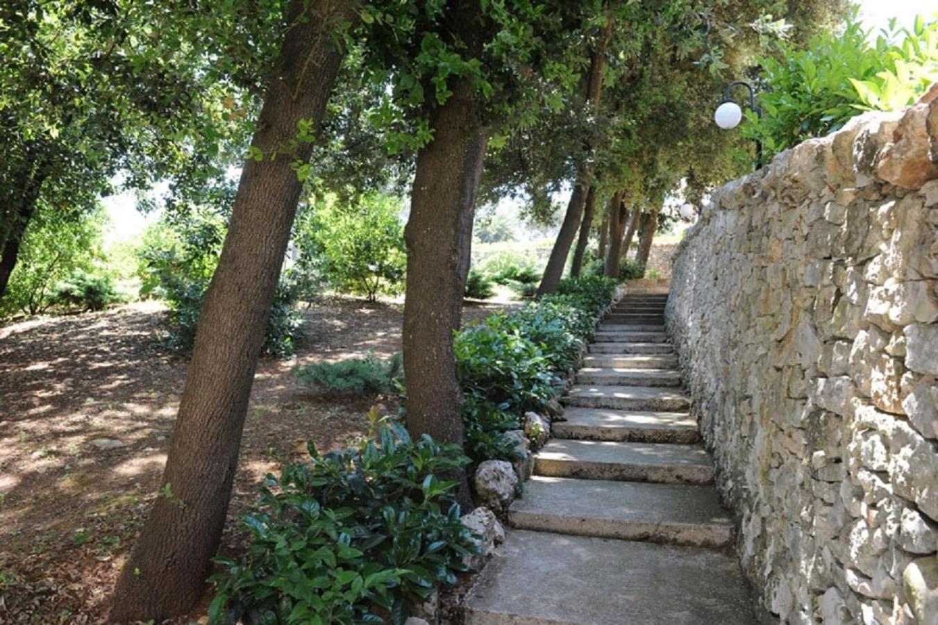 Villa Rosa 30/41