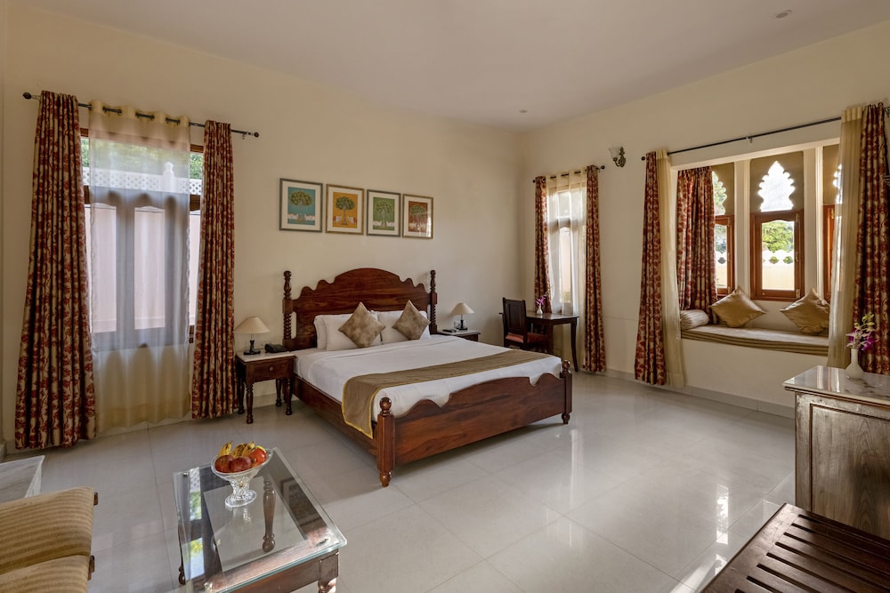 Sterling Jaisinghgarh Udaipur 14/39