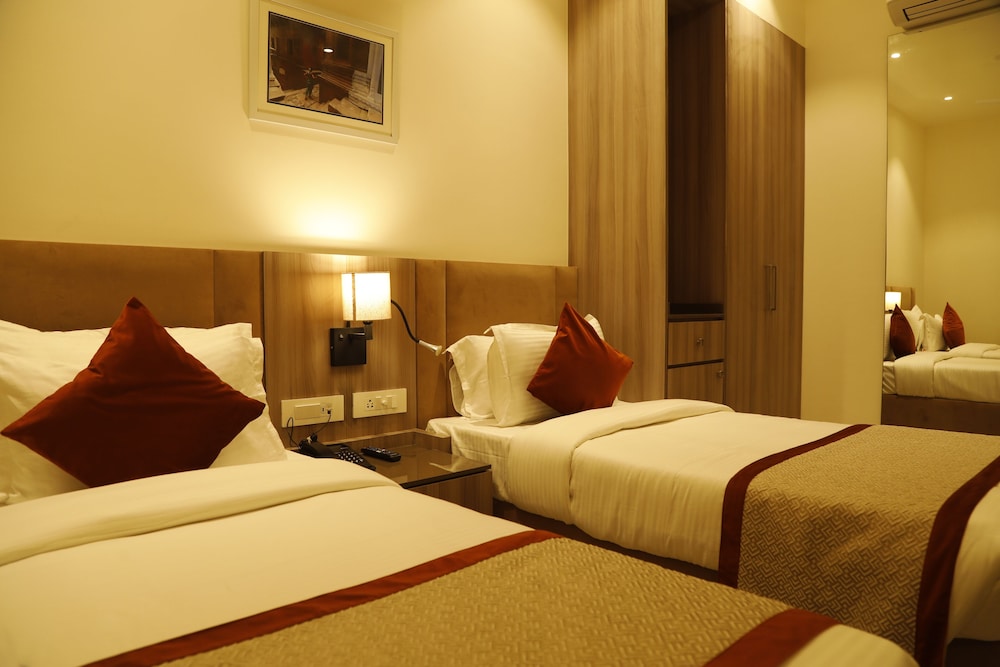 Hotel The Royal Vista 20/50