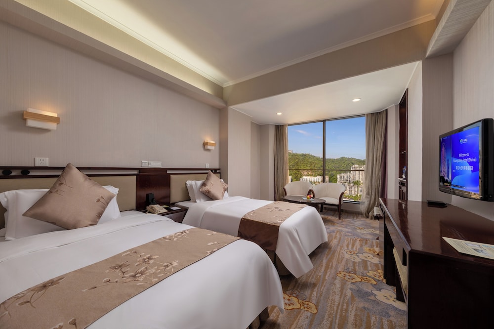 غرفة بسريرين منفصلين، Guangdong Hotel Zhuhai Ex Guangdong Regency 2/2