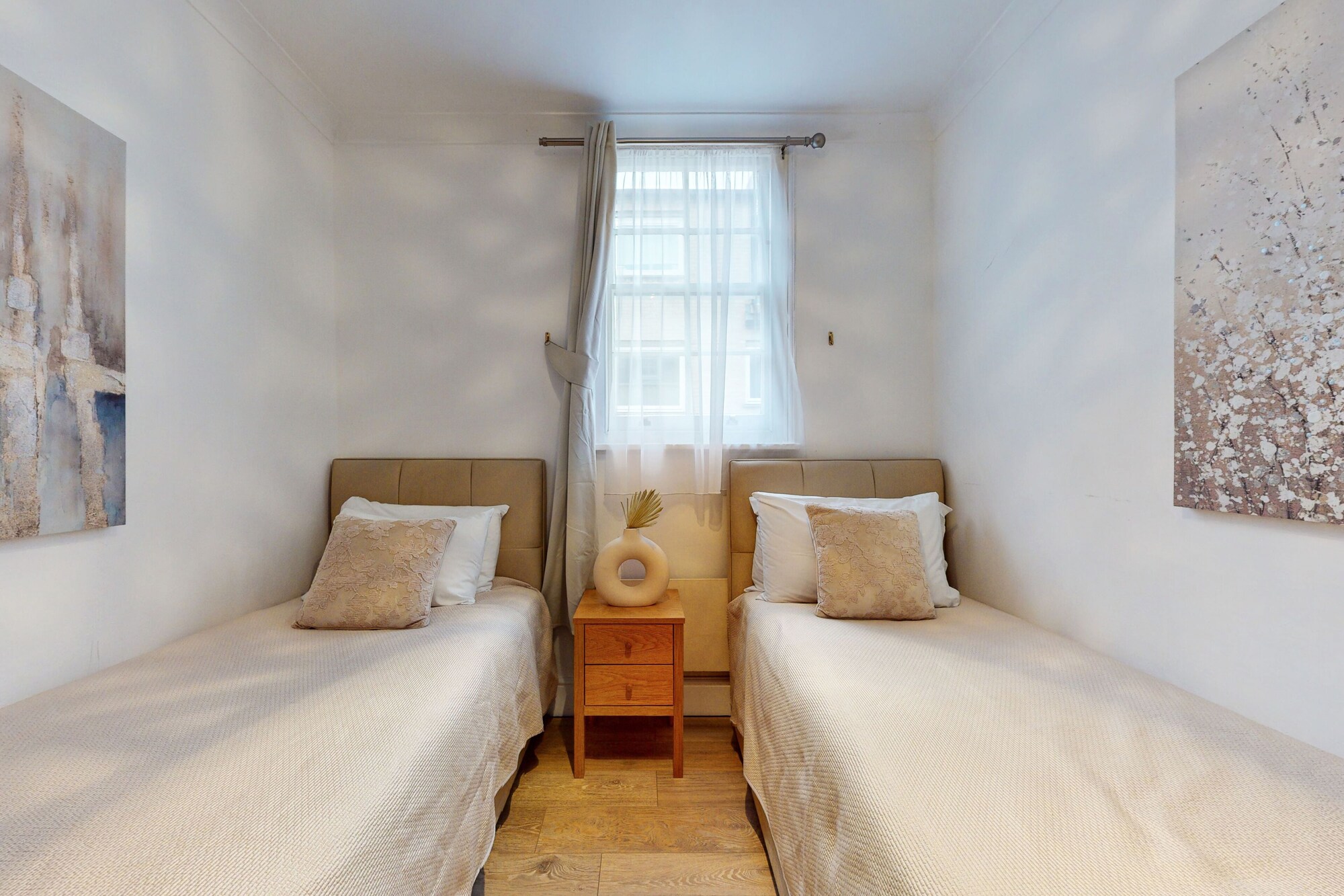 LUXURY, APARTMENT, PRIVATE BATHROOM, ACCESSIBLE