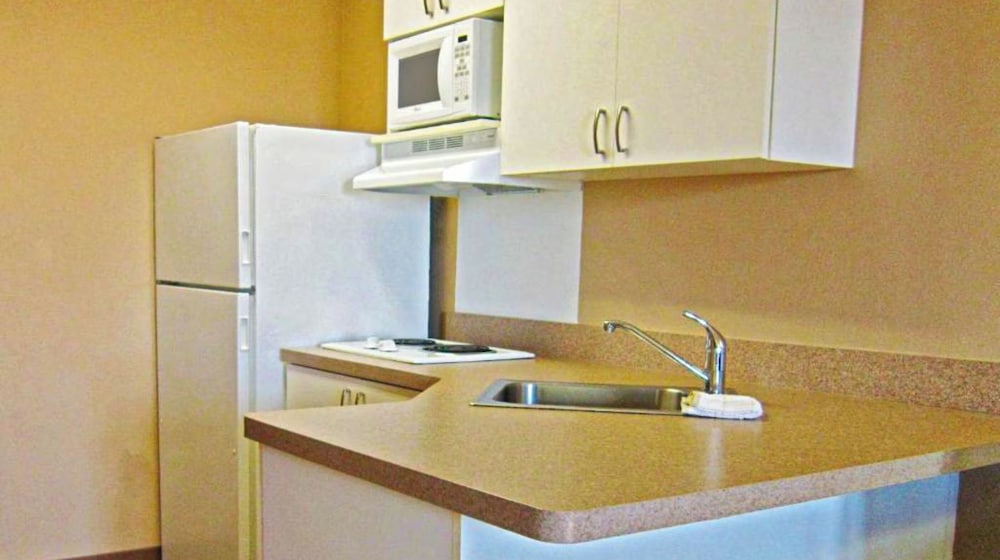 Studio 6 Extended stay Huntsville, AL - US Space & Rocket Center 46/46
