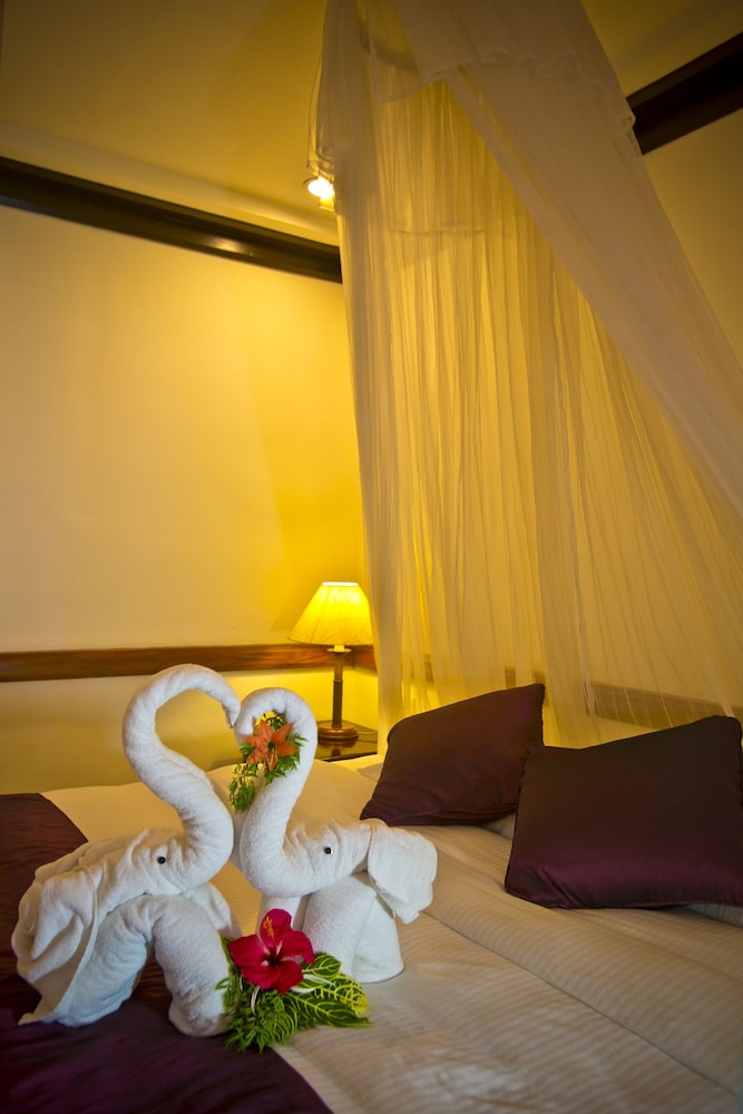 FRIDAYS BORACAY RESORT 15/50