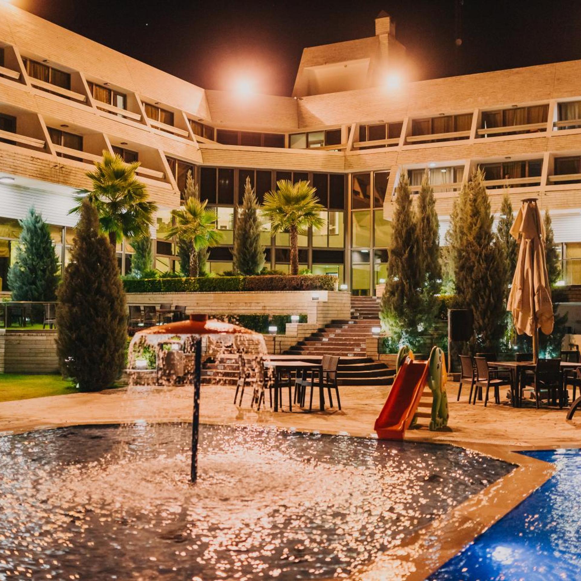 Ashur Hotel 49/63