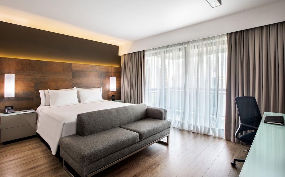 Melia Ibirapuera 24/77