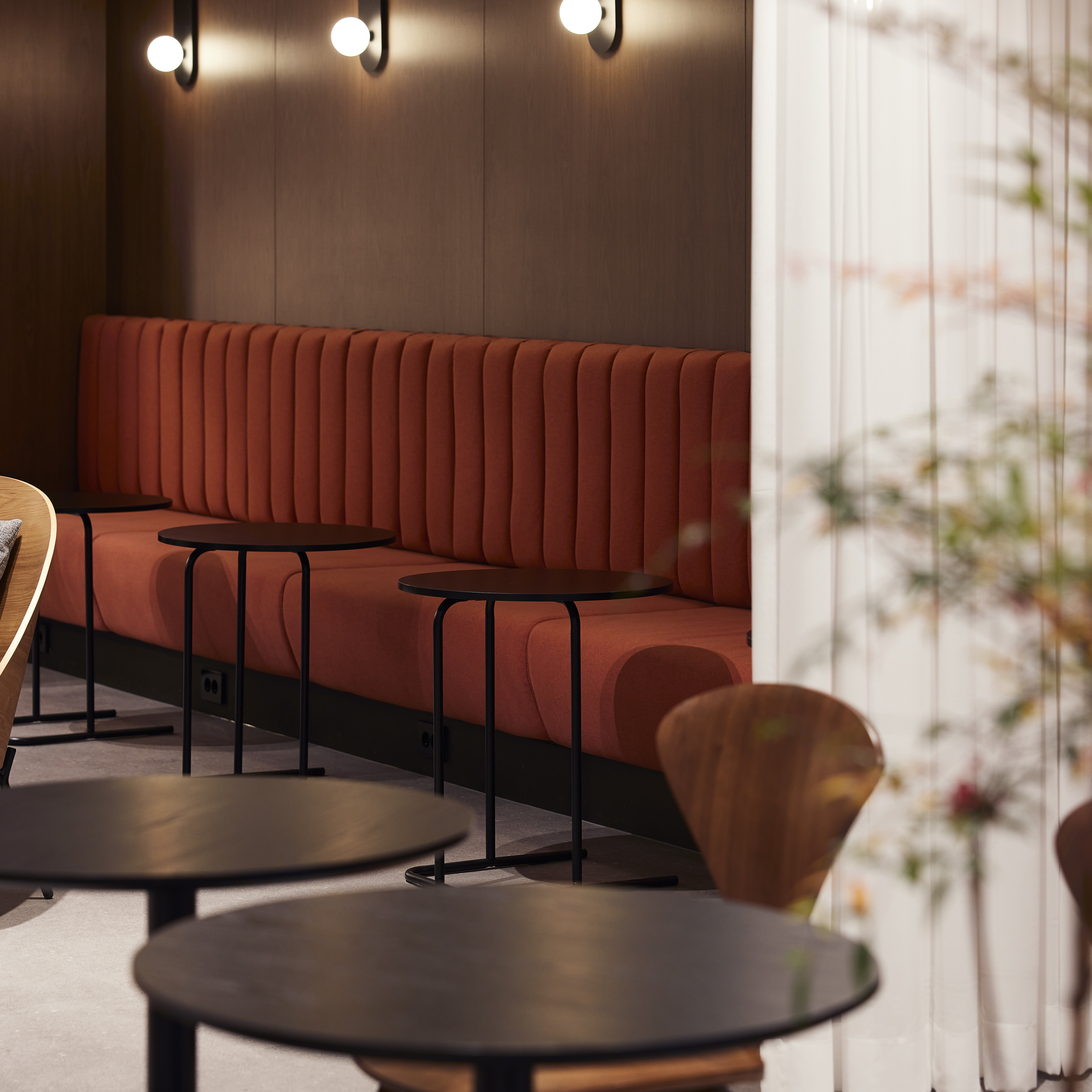 The Connoisseur Residence Hotel 39/51