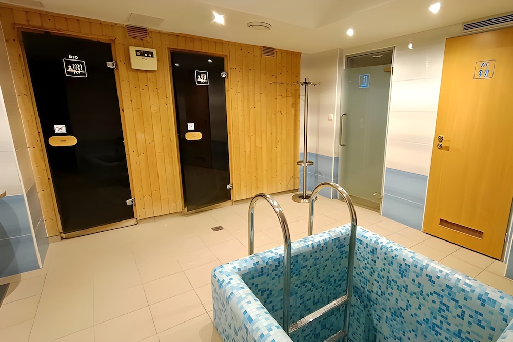 HOTEL MARTTEL 29/62