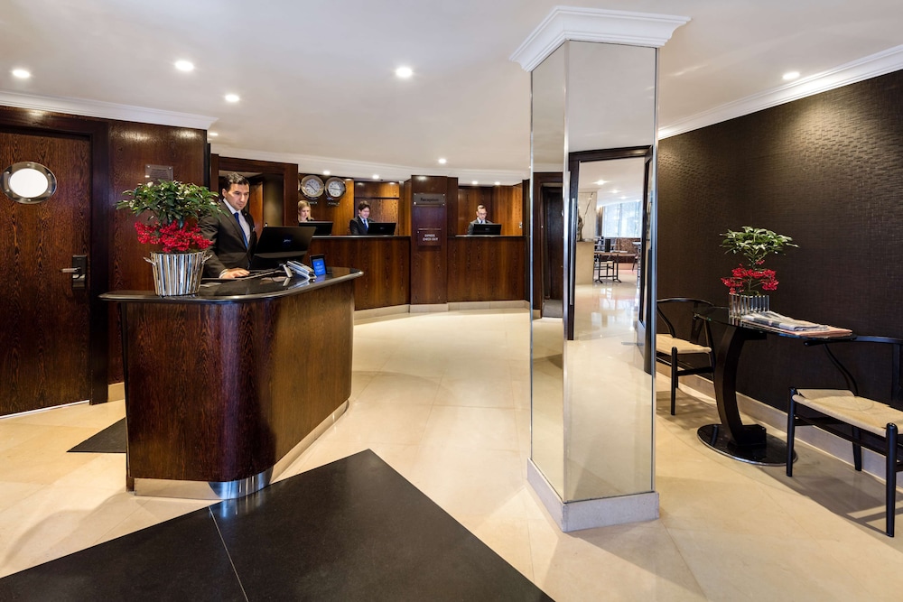 Radisson Blu Hotel London Bond Street 3/71