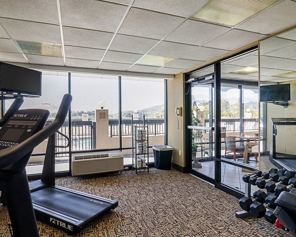Quality Inn Troutville Roanoke North 25/43