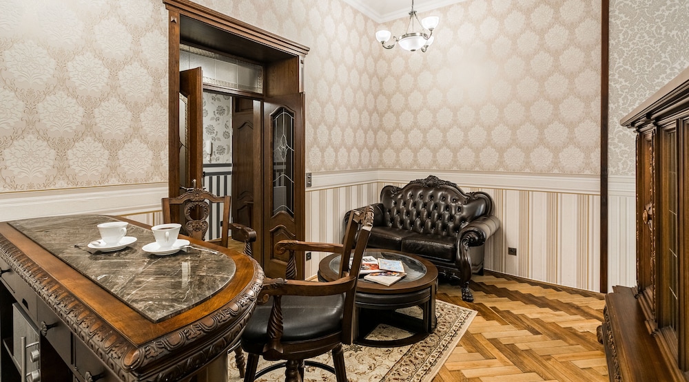 Exclusive Royal Apartments 32/34