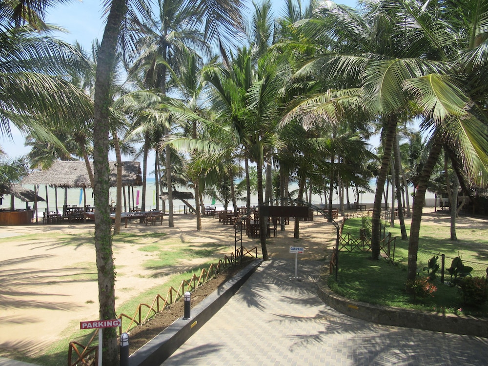 Sand Bank Hotel & Restaurant 11/18