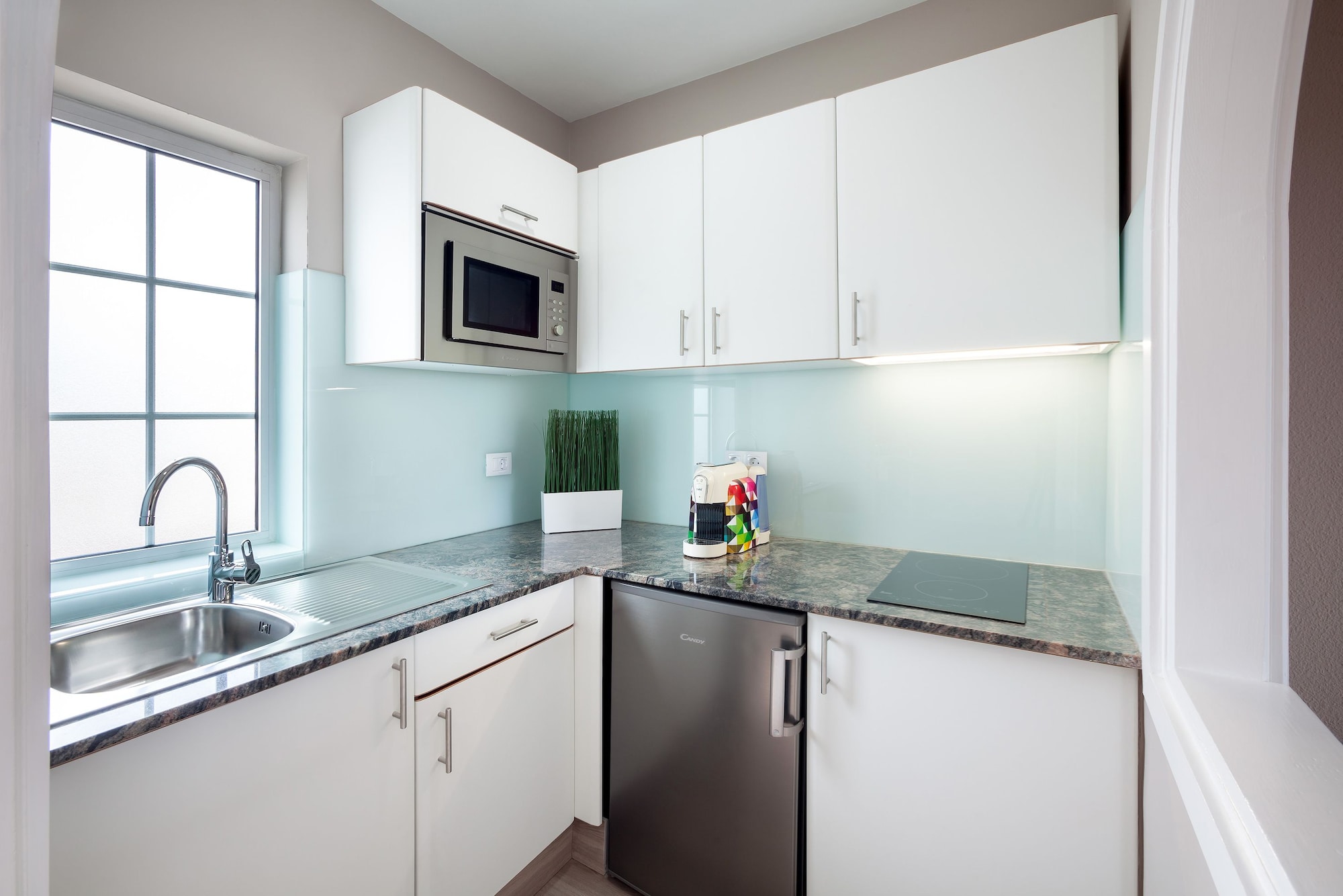 Xtra, Twin Beds، Sol Barbacan Apartments 8/10