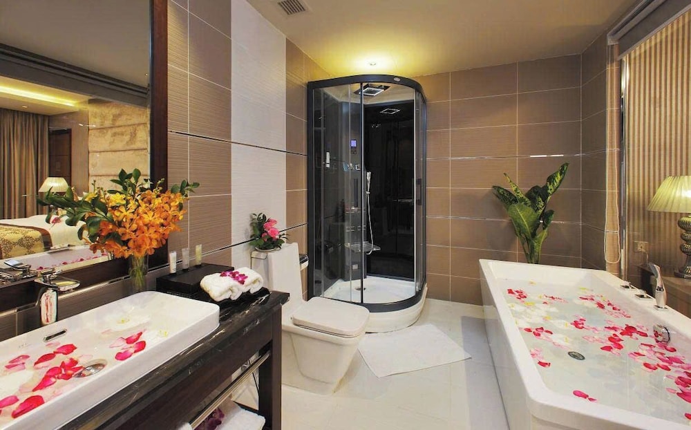 Athena Boutique Hotel 60/61