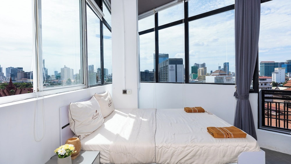 SKY HOTEL Central Phnom Penh - Rooms & Apartments 19/50