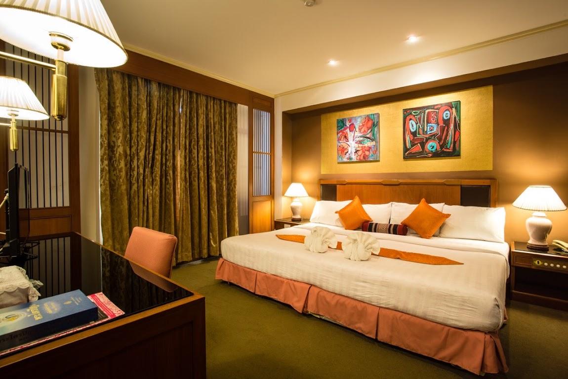 Semi Room, Suite, Semi Double Bed