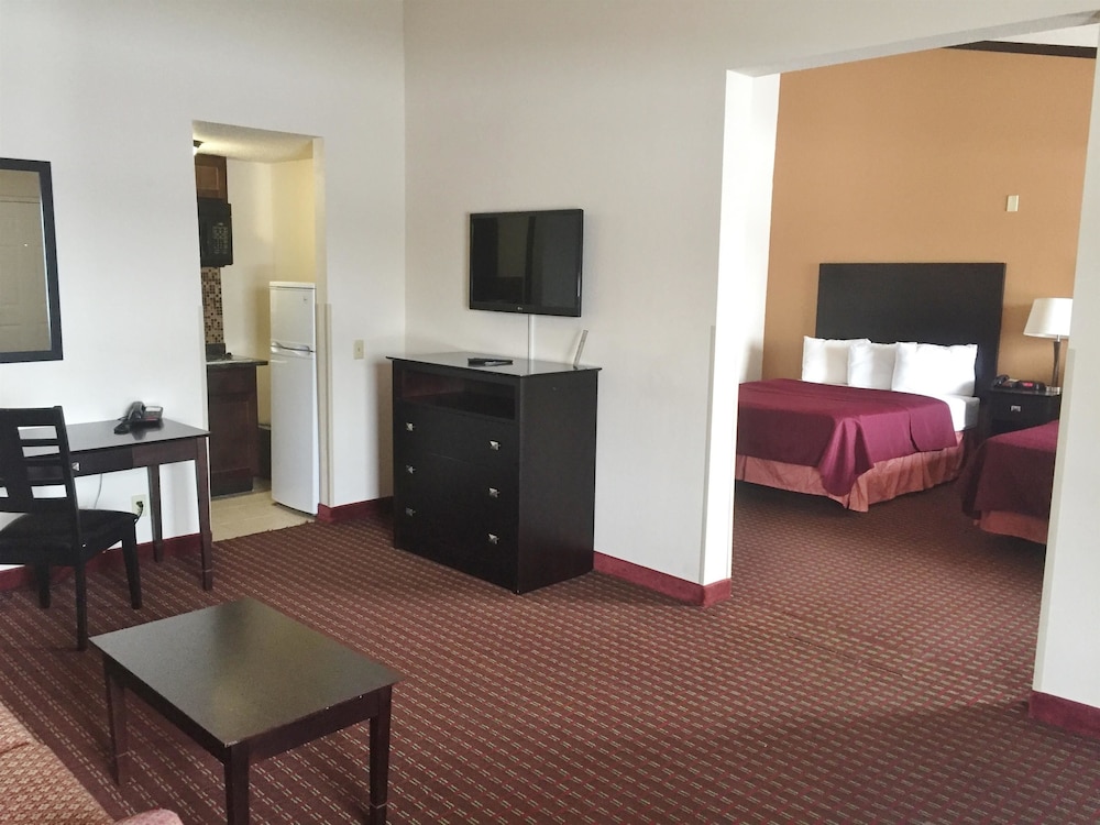 Americas Best Value Inn Romulus Detroit Airport 10/14
