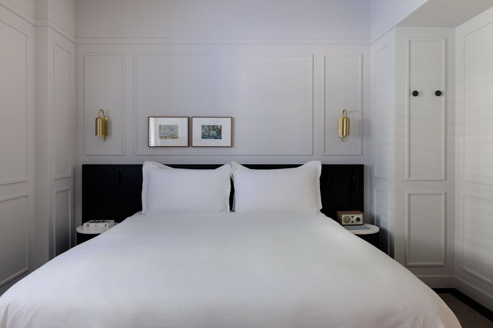 Semi Basement, Standard, Double Bed