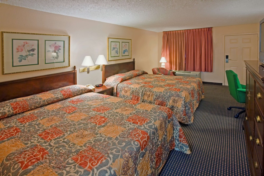 Americas Best Value Inn Laredo 15/34