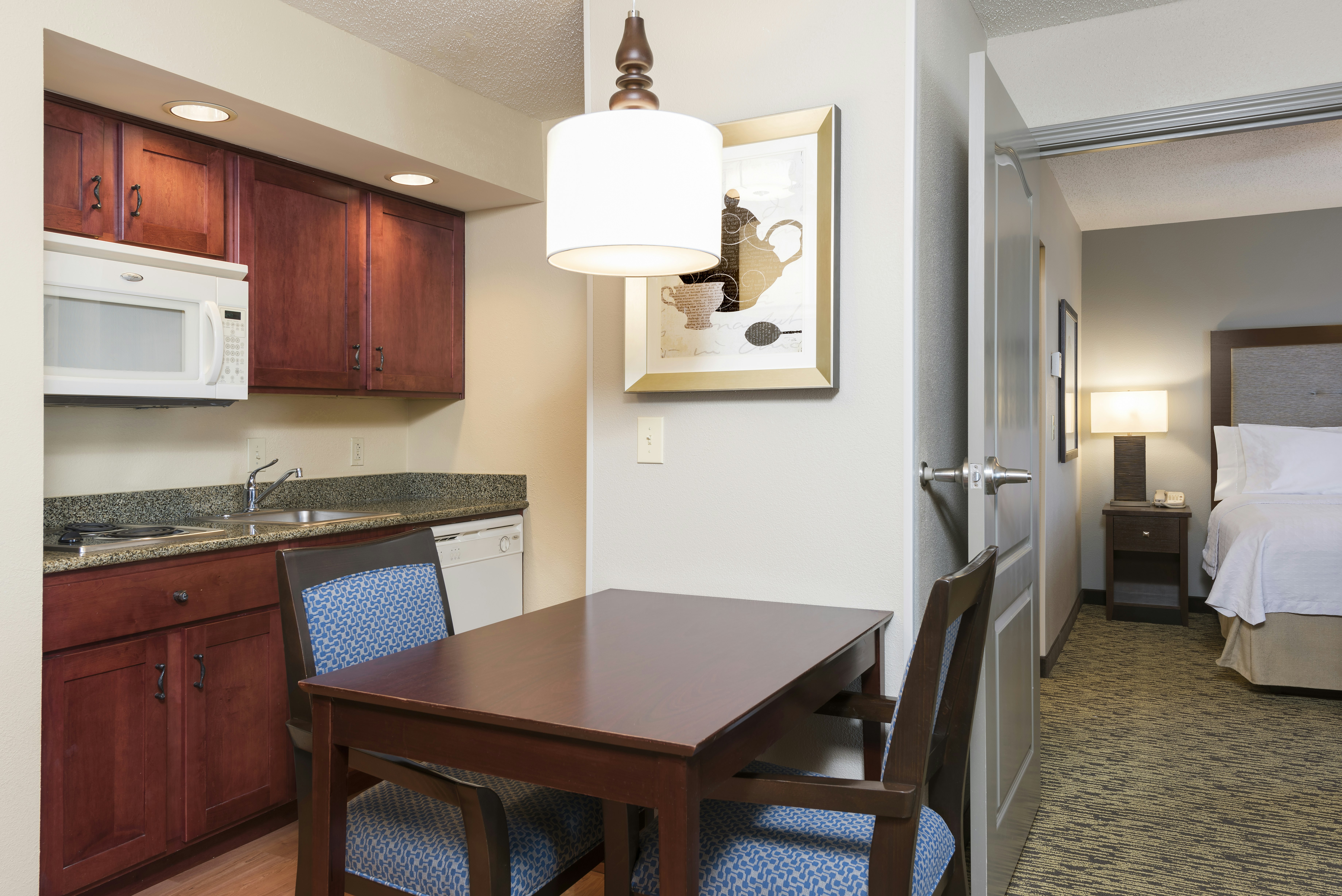 1 BEDROOM, SUITE, 2 QUEEN BEDS