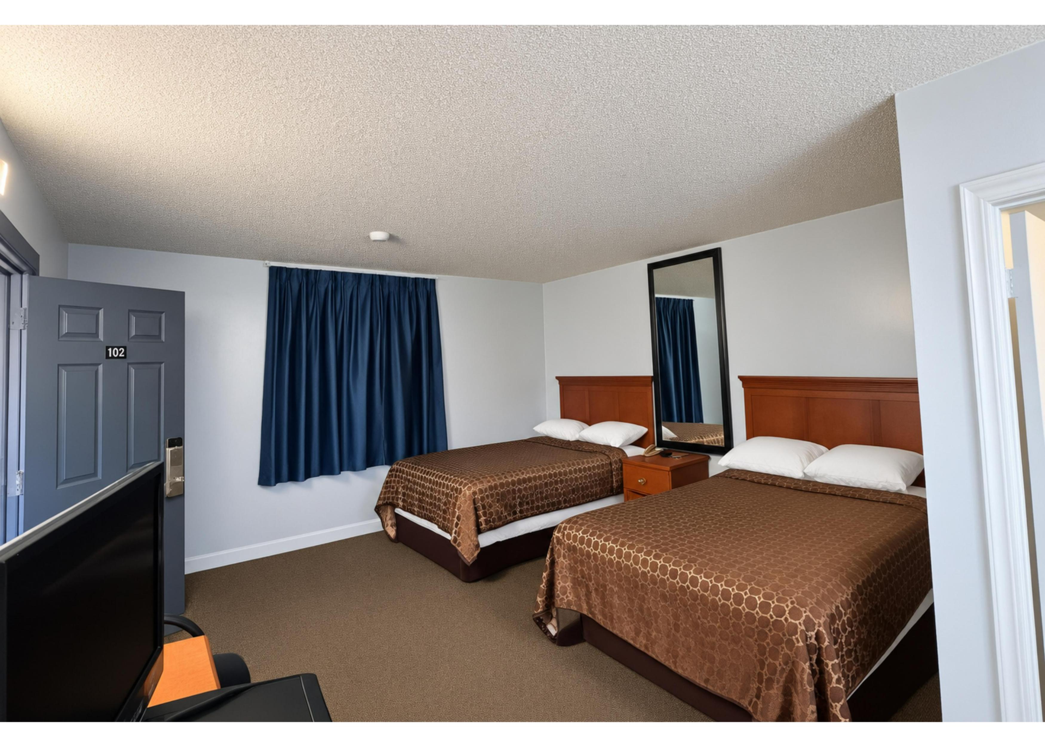OYO Central Inn 7/16