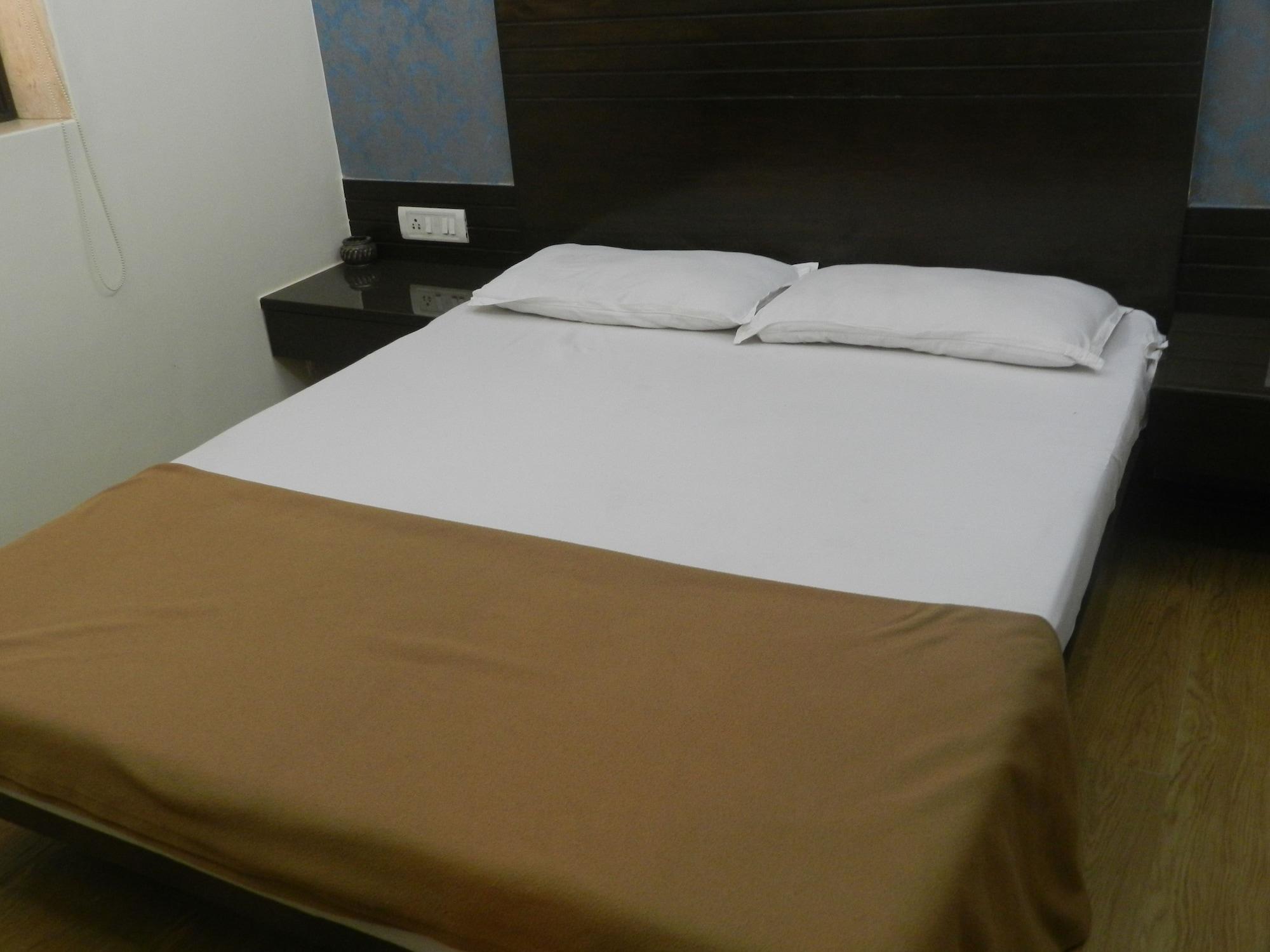 Hotel Sweet Home 7/21