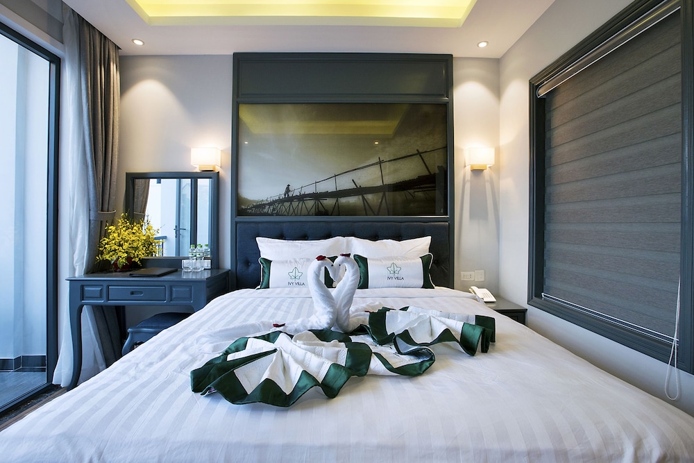 Ivy Villa 27/49