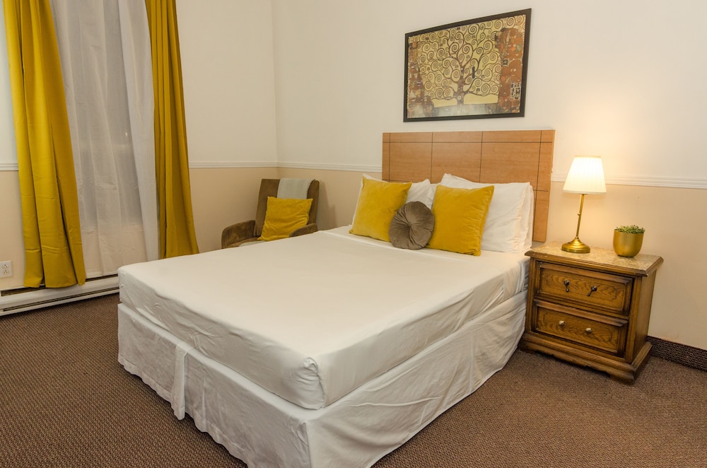 ELITE, QUEEN BED