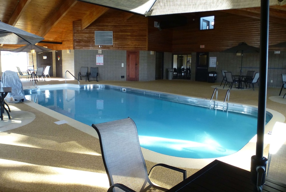 Americinn By Wyndham Mitchell 17/36