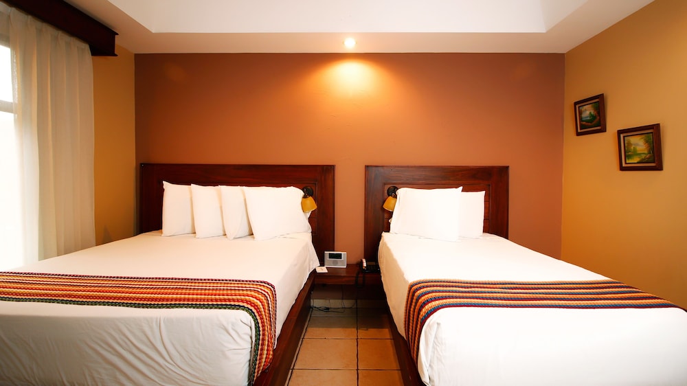 La Riviera Hotel Bed And Breakfast 15/50