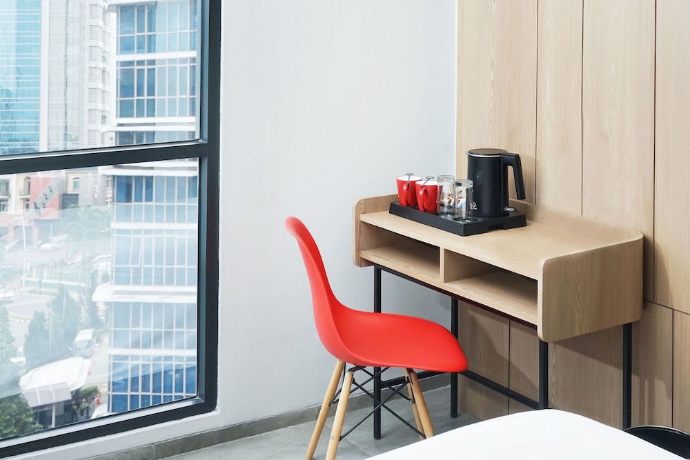 Hotel Neo Puri Indah 37/39
