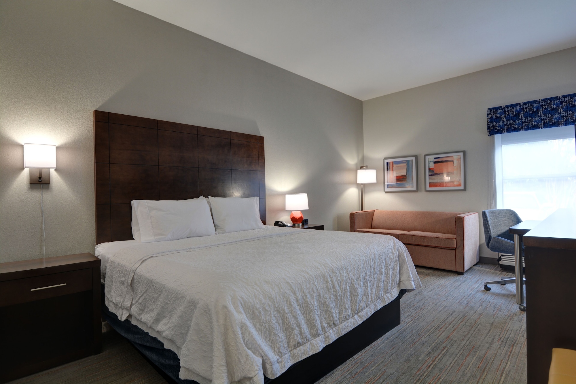Study, King Bed, Sofa، Hampton Inn Greenwood, SC 2/5