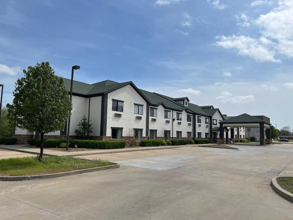 Days Inn by Wyndham Coffeyville 4/63