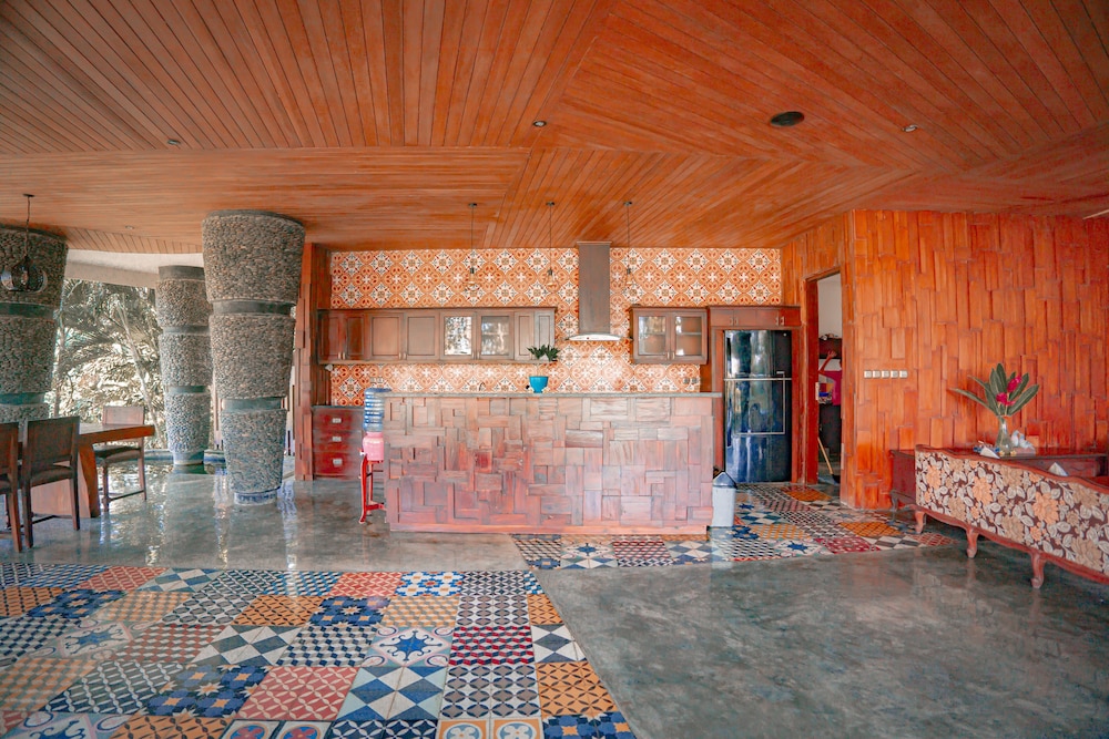 Villa Delmara At Balian Beach 6/55