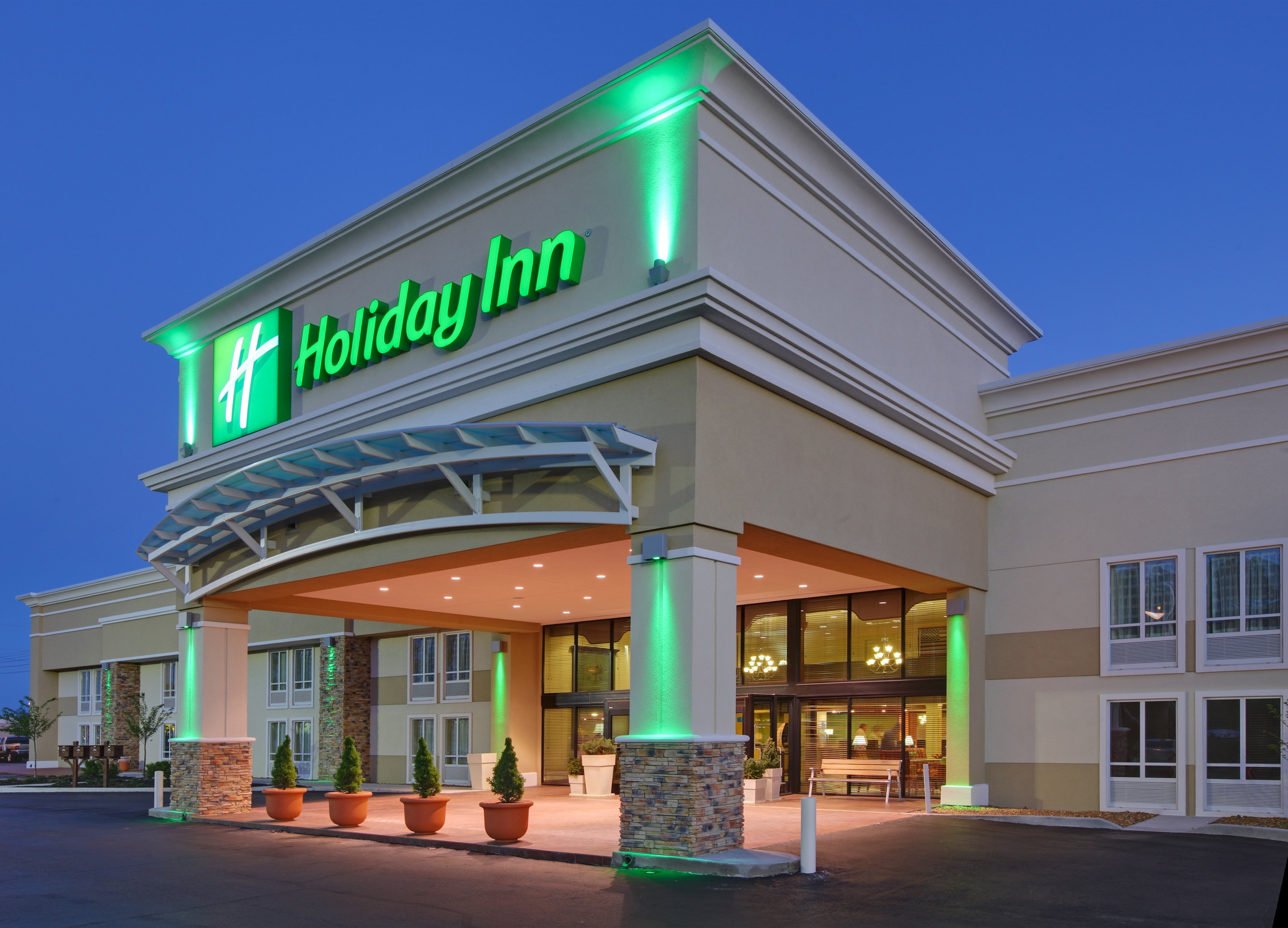 Holiday Inn Blytheville 2/49