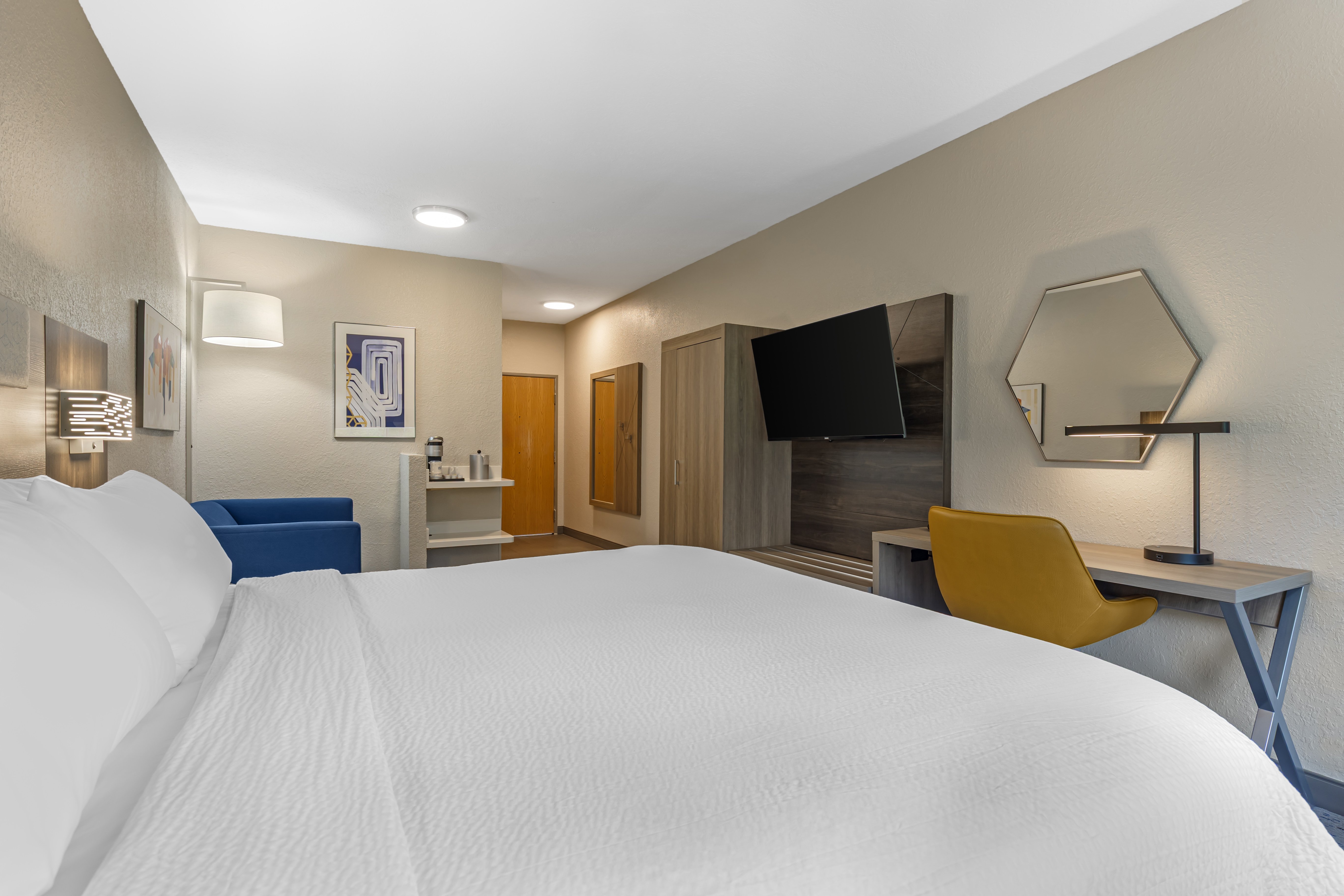 Holiday Inn Express Hotel Suites Charlotte 15/44