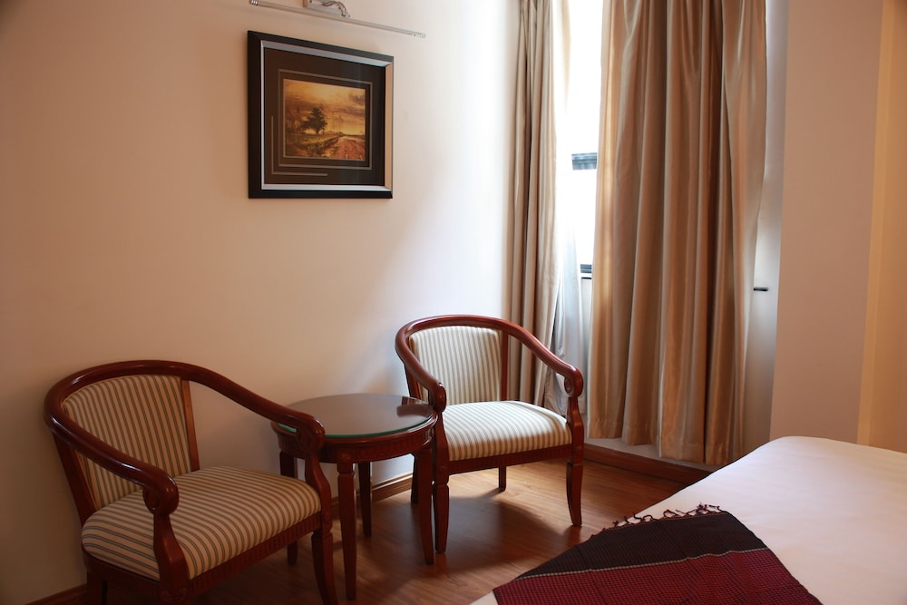 Lux Riverside Hotel & Apartment 88/99