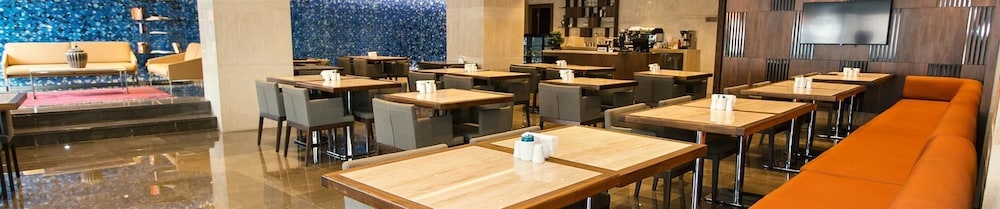 Fesa Business Hotel 53/67