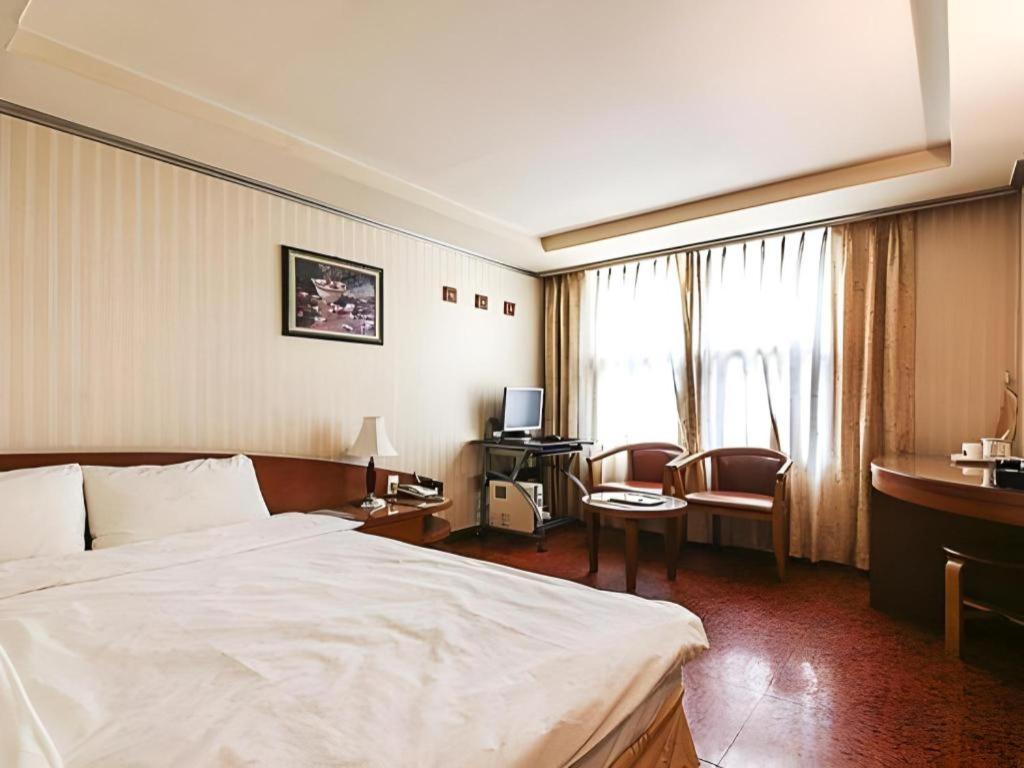 Mirabell Motel 26/80