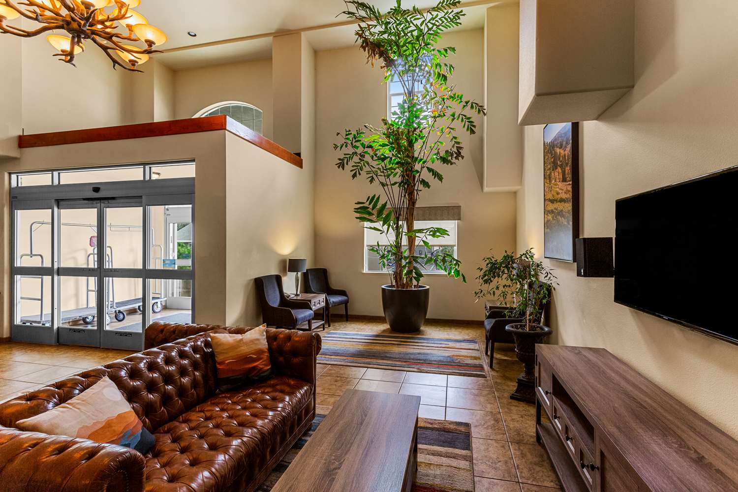 Best Western Rose Quartz Inn 24/40