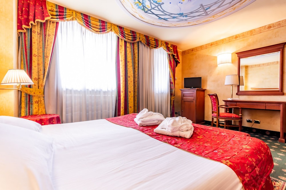 SUPERIOR, DOUBLE BED