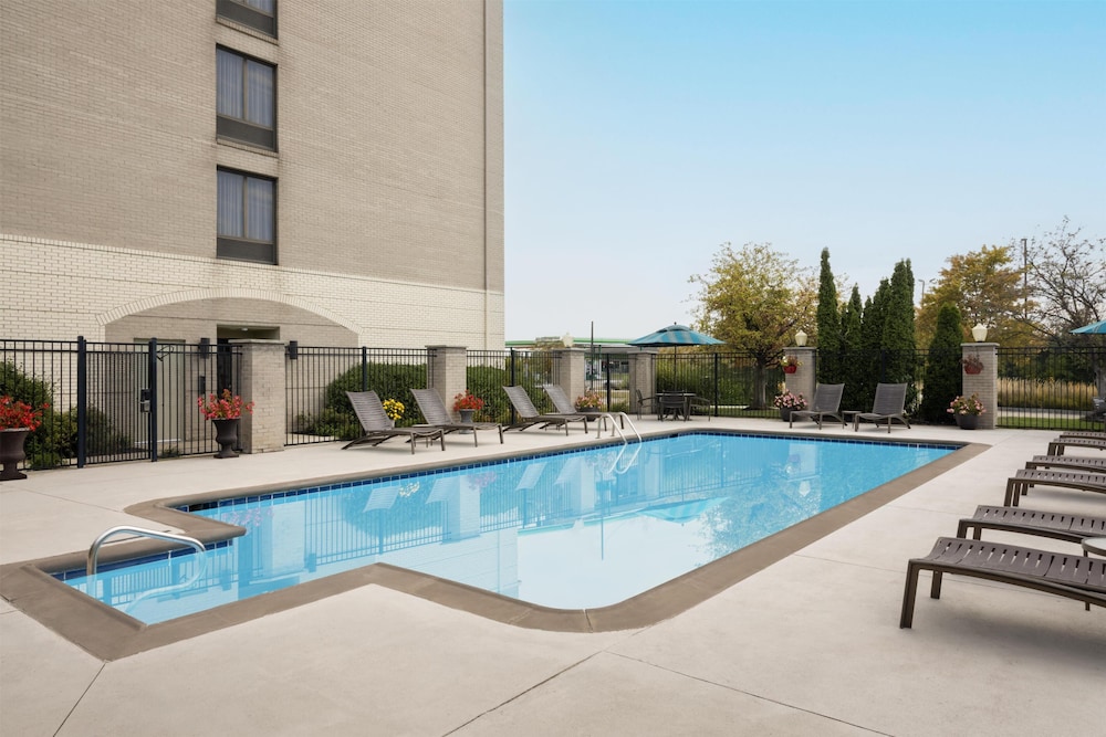 Hyatt Place Indianapolis Airport 59/65